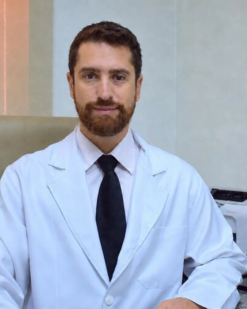 Dr. Leandro Pinheiro